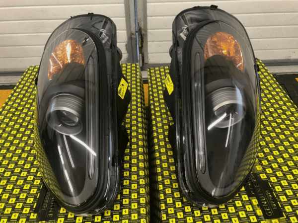 Ferrari 599 GTO, Карбонови фарове, ксенонови, десен и ляв, Rhd, P/E 266310,266306